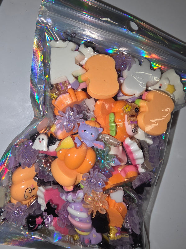 Bulk Spooky Cabochons & Charms