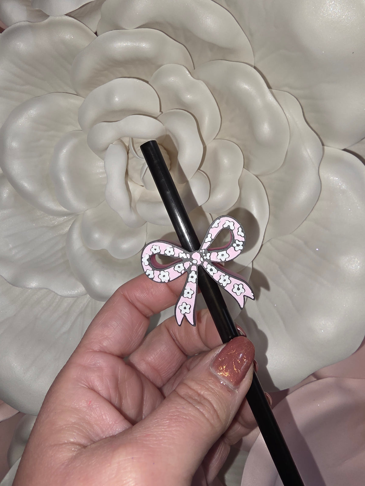 Daisy Bow Straw Topper