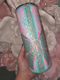 Minty Green Glitter Gift Bow Epoxy Tumbler